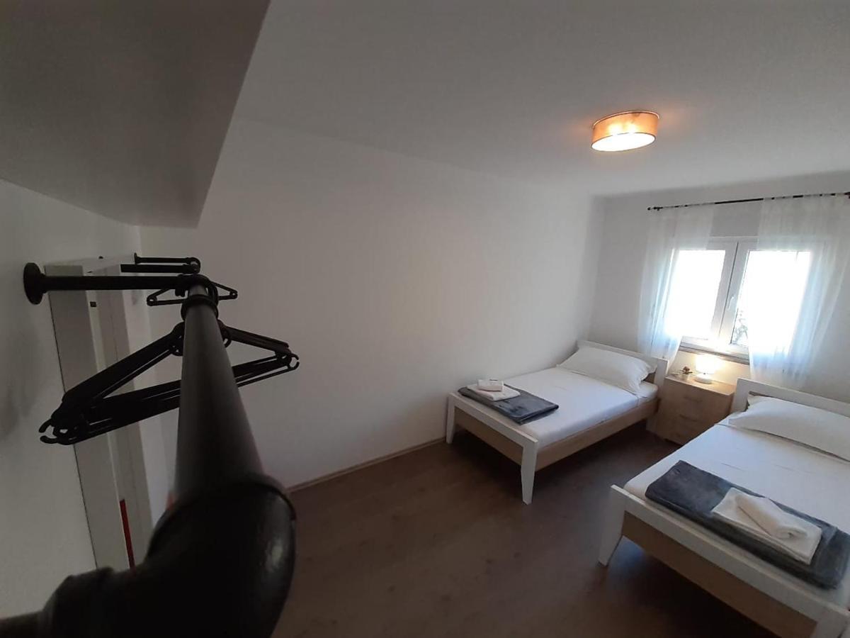 Holiday House Emjalemi PUY Exterior foto