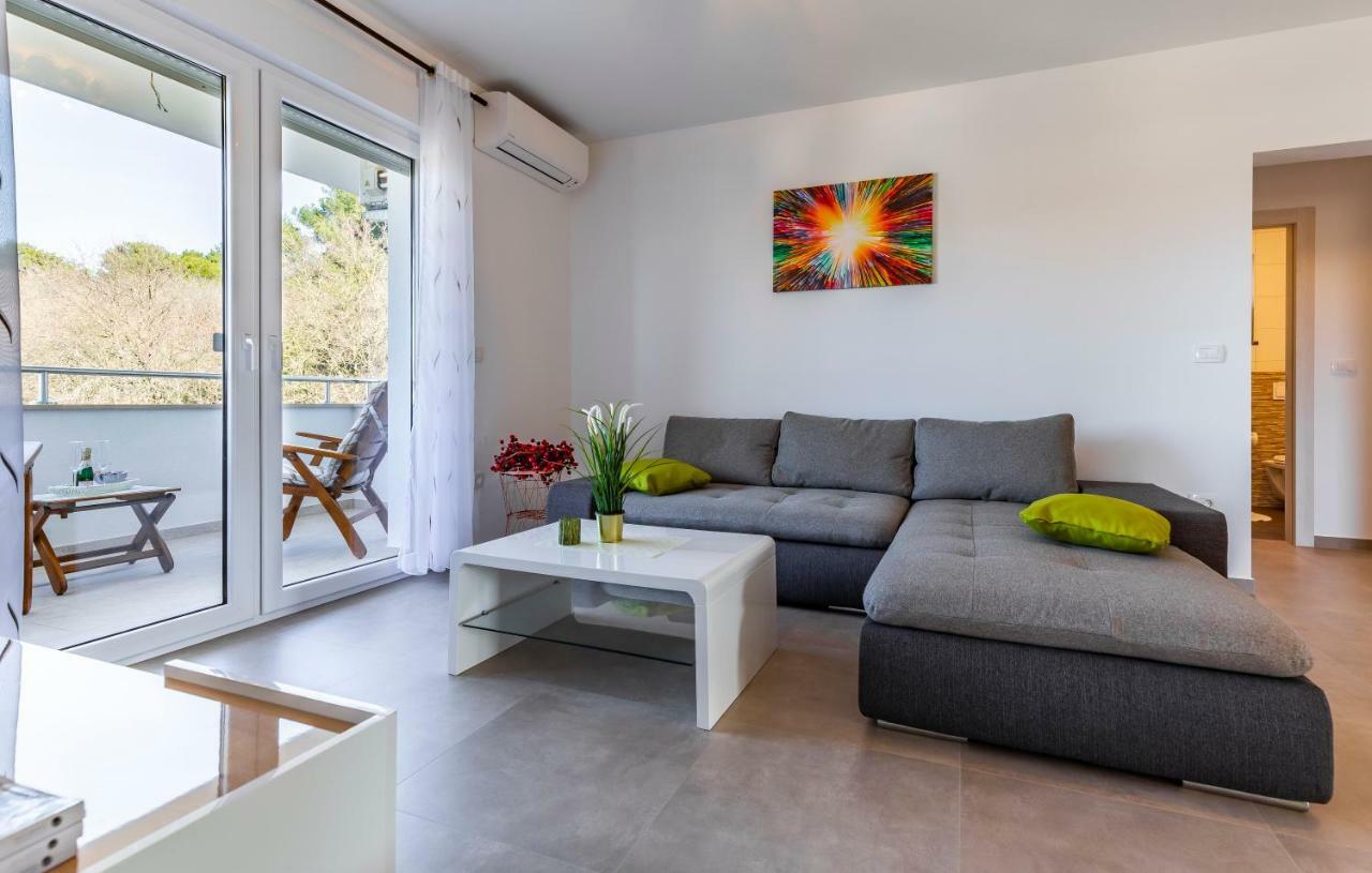 Holiday House Emjalemi PUY Exterior foto